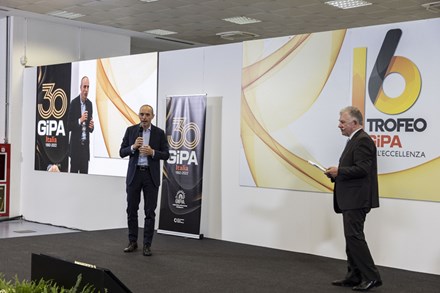 È stato assegnato a Volvo Car Italia il Trofeo GiPA di Eccellenza ‘OES Network Satisfaction’ per i marchi premium, che premia la rete di assistenza che meglio sa soddisfare le attese dei propri clienti