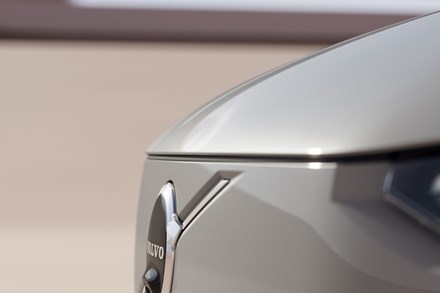 Volvo EX90: Designet for strømlinjeformet sikkerhet