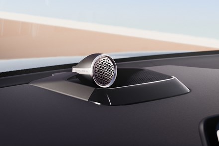 Immersief geluid en hoogwaardig design komen samen in de nieuwe volledig elektrische Volvo EX90 SUV