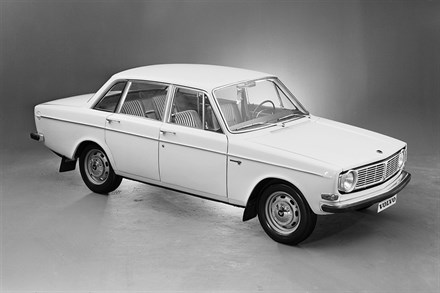 VOLVO 144 IN PRODUCTION 1966-1974