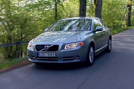 Volvo S80, model year 2011, driving footage (1:53)