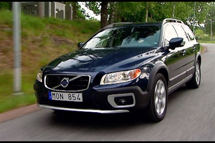 Volvo XC70, model year 2011, driving footage (2:05)