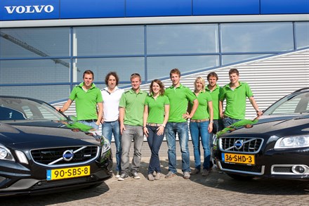 Nieuwste Volvo's voor TVM-schaatsploeg
