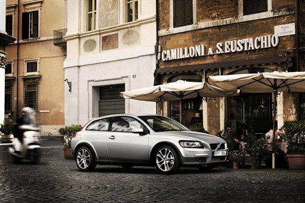 The New Volvo C30 – Loaded with driving pleasure and first-class safety