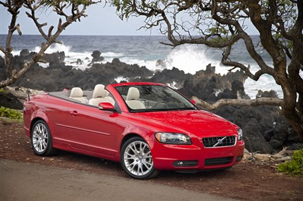 New Volvo C70 convertible unveiled at Canadian International Auto Show