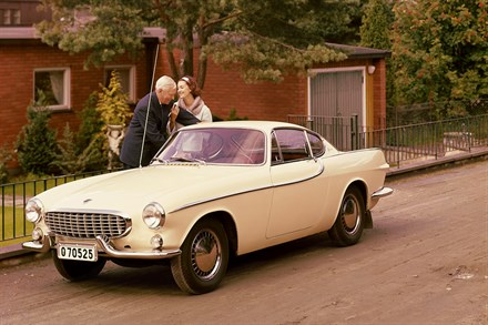 A true cosmopolitan turns 50 – the Volvo P1800 1961 – 2011