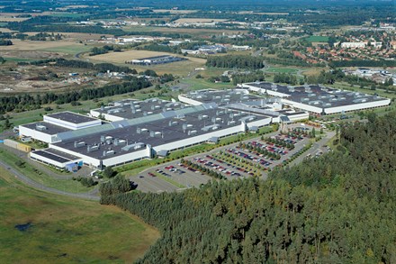 Volvos motorfabrik i Skövde - en pigg 100-åring