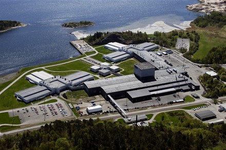 Volvo Car Corporation zet de productie in de Uddevalla-fabriek stop in 2013