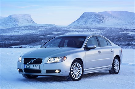 New engine, revised line-up for 2009 Volvo S80