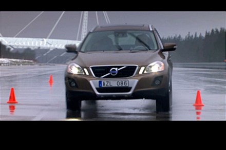 Volvo XC60  kampanj film:  Älg Test