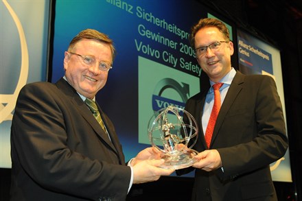 Volvo's City Safety named "Genius" innovation of the year by Allianz