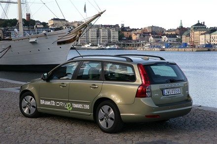 Volvo klart ledande som leverantör av miljöbilar i Sverige