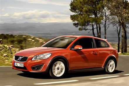 NEW VOLVO C30 AND C70 PRICES ANNOUNCED