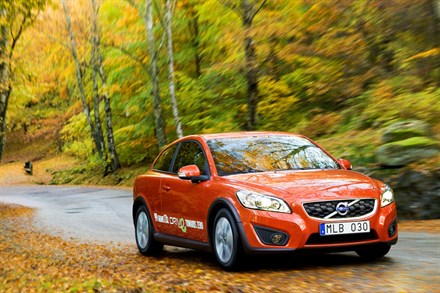 La nuova Volvo C30 1.6D DRIVe con funzione Start/Stop proclamata Auto Ecologica dell'Anno