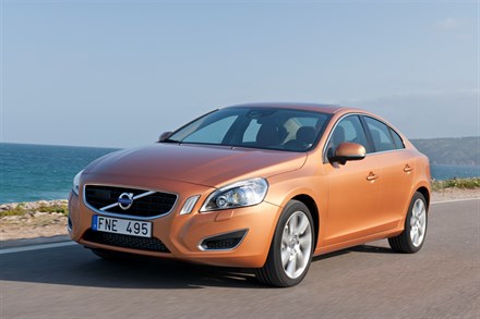 Volvo Canada announces price of 2011 S60