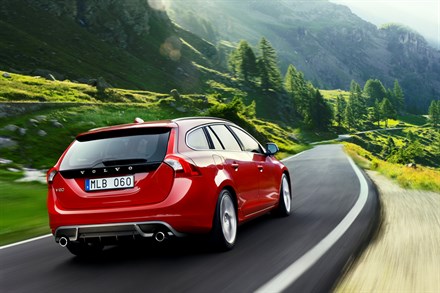 VOLVO CAR UK ANNOUNCES V60 PRICING AND SPECIFICATIONS